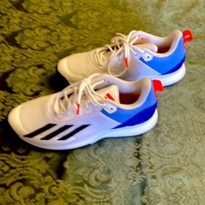 Adidas mens 10.5 athletic shoes
